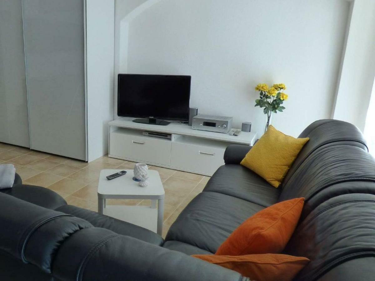 Pirna-Apartment Esterno foto